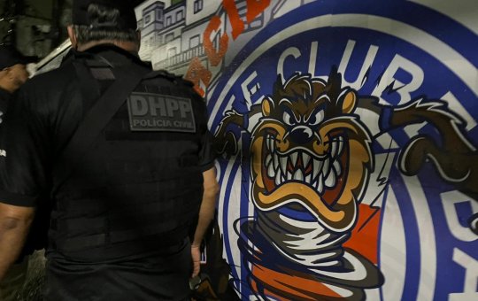 Operação Bandeira Branca: Polícia visa integrantes de torcida organizada do Bahia suspeitos por tentativa de homicídio
