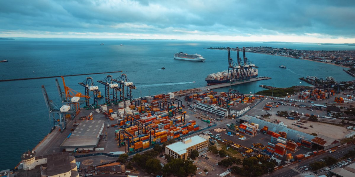 Ex-funcionários do terminal portuário de Salvador são condenados por tráfico internacional de drogas