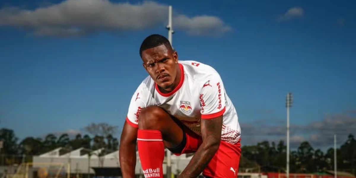 Zagueiro do RB Bragantino é suspenso por 12 jogos após declarações machistas contra árbitra