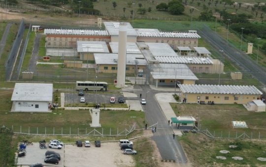 Homem é preso em Serrinha suspeito de arrombar comércio um dia após deixar prisão