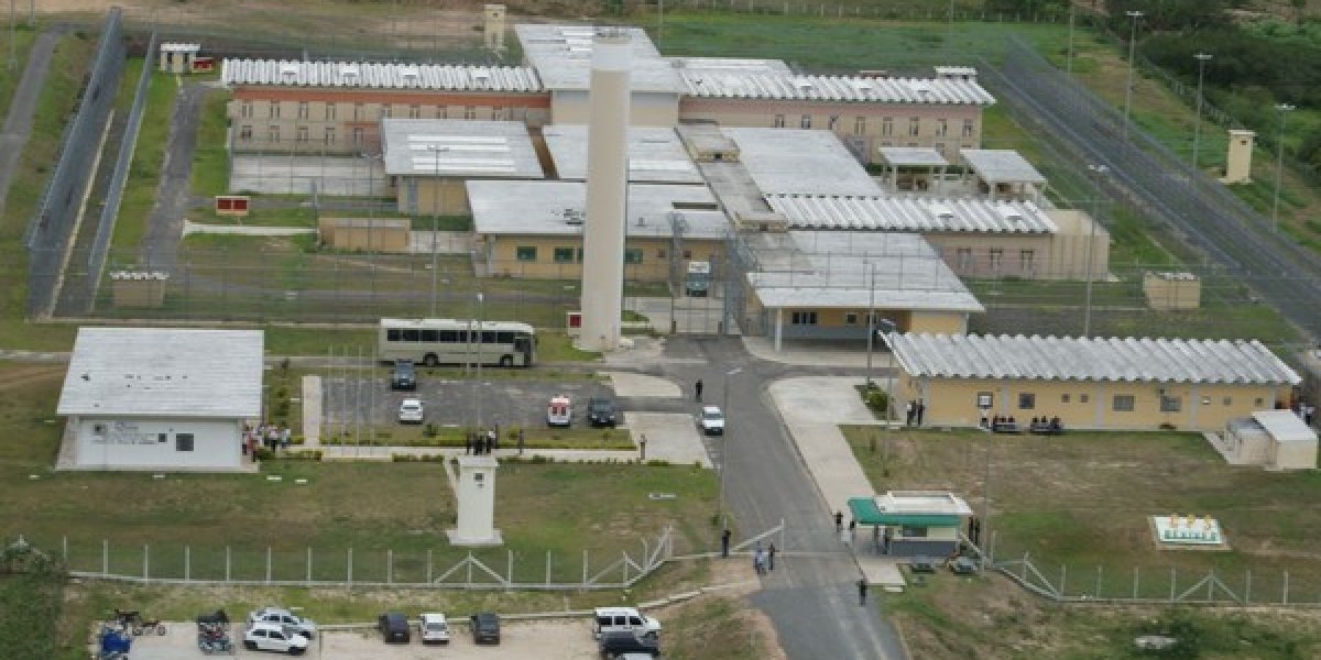 Homem é preso em Serrinha suspeito de arrombar comércio um dia após deixar prisão