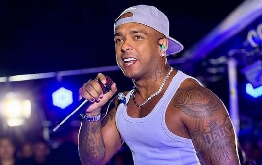 Bruno Magnata prepara saída da banda La Fúria para investir em carreira solo