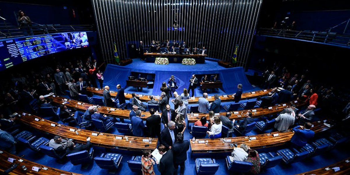 Senado aprova pacote de proteção às mulheres e mudança na Lei Maria da Penha