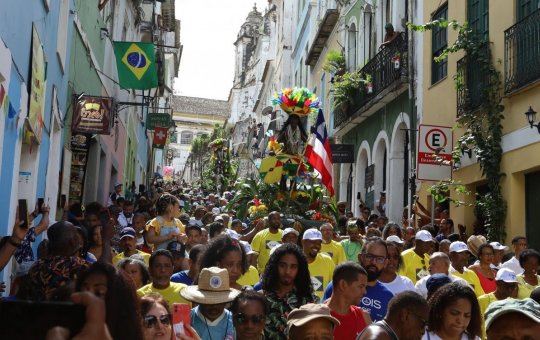 Câmara Federal aprova mudança da capital do Brasil para Salvador durante o 2 de julho 