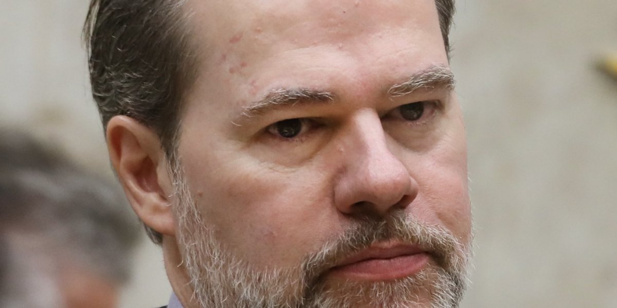 Toffoli se declara impedido de julgar prisão de Vorcaro