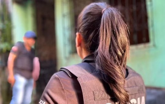 Mulher é presa na Bahia suspeita de dopar homem e roubar R$ 18 mil