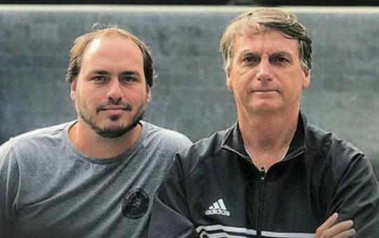 Em vídeo, Carlos afirma que a situação do pai é grave: 'Pulmão nunca esteve tão cheio'