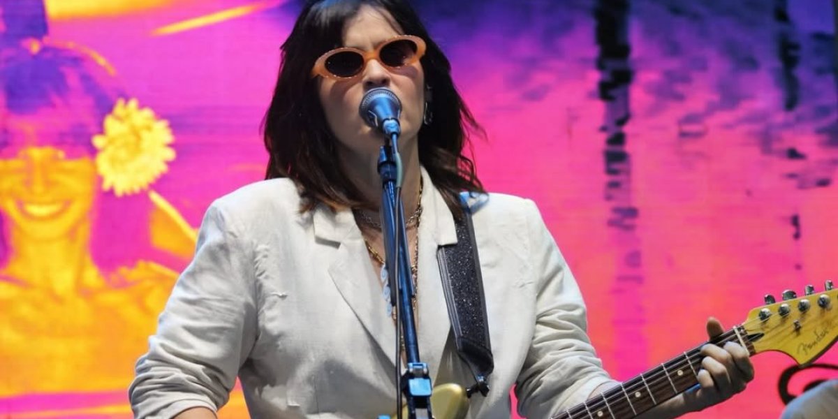 Thathi interpreta Marina Lima