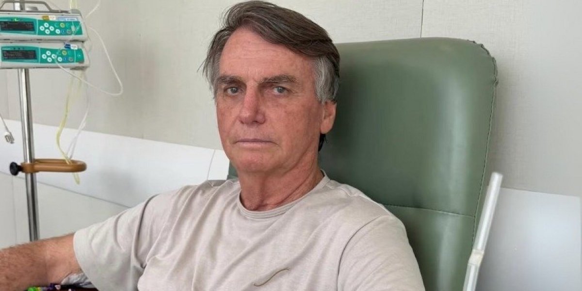 Bolsonaro está consciente, estável e não precisou ser entubado, diz médico