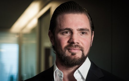 Daniel Vorcaro tem surto na prisão e passa por atendimento médico