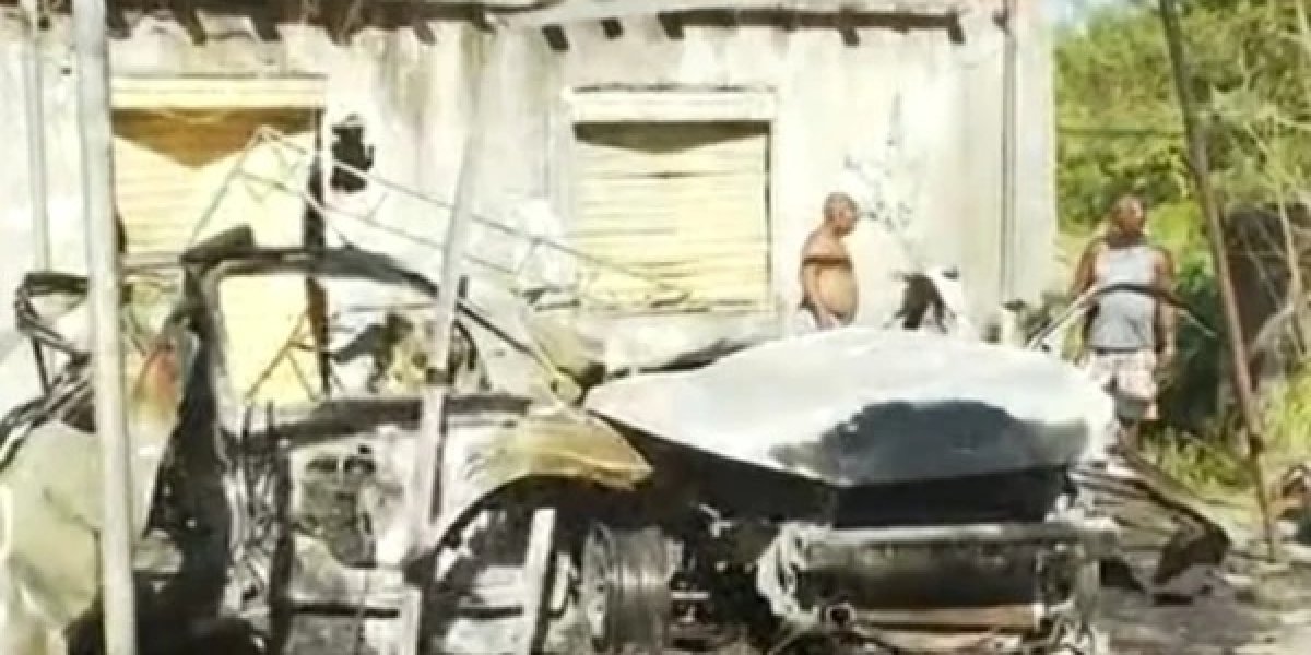 Explosão de carro deixa um ferido em condomínio de Salvador