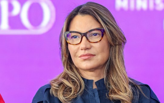 Janja se pronuncia após caso de cachorro queimado e cobra combate à “cultura do ódio”