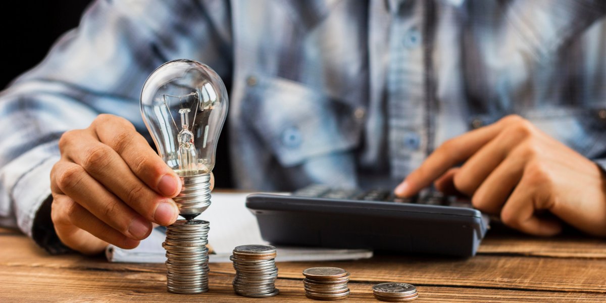 Segundo Aneel, conta de luz deve subir 8% em 2026 e ficar acima da inflação