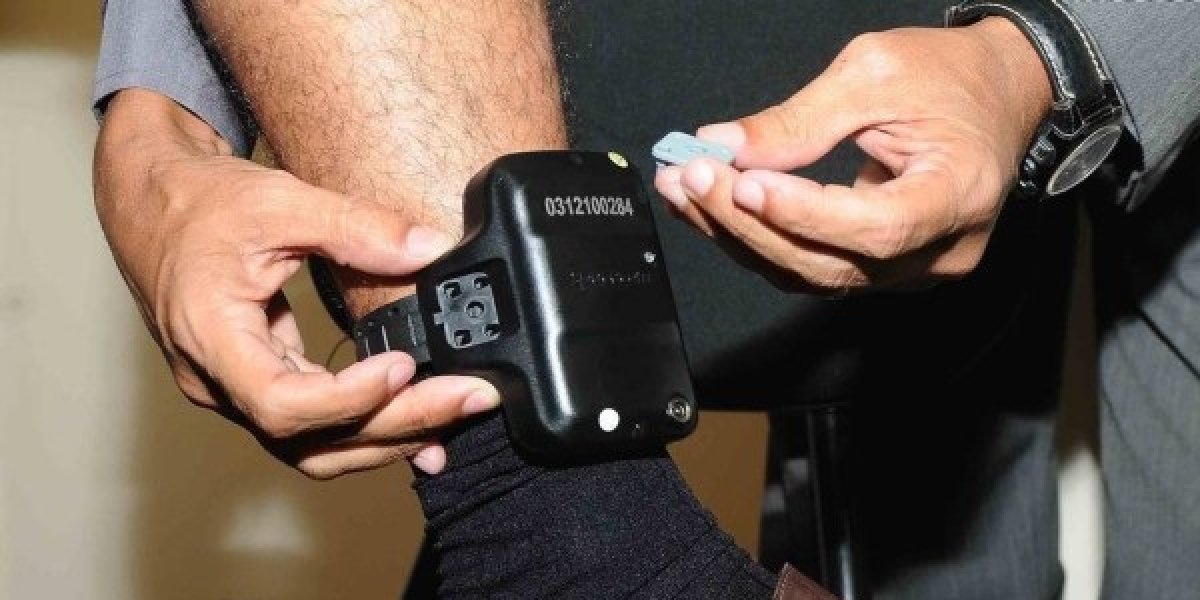 Senado aprova projeto que obriga tornozeleira eletrônica para agressores de mulheres