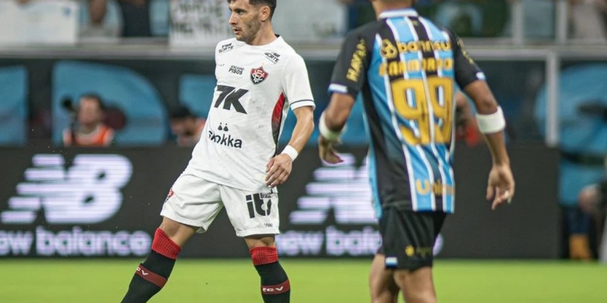 Em noite pouco inspirada, Vitória perde para o Grêmio no Brasileirão