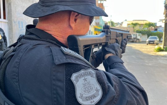 Polícia Civil cumpre mandados de busca e apreensão em três endereços durante investigação da morte de Thamiris