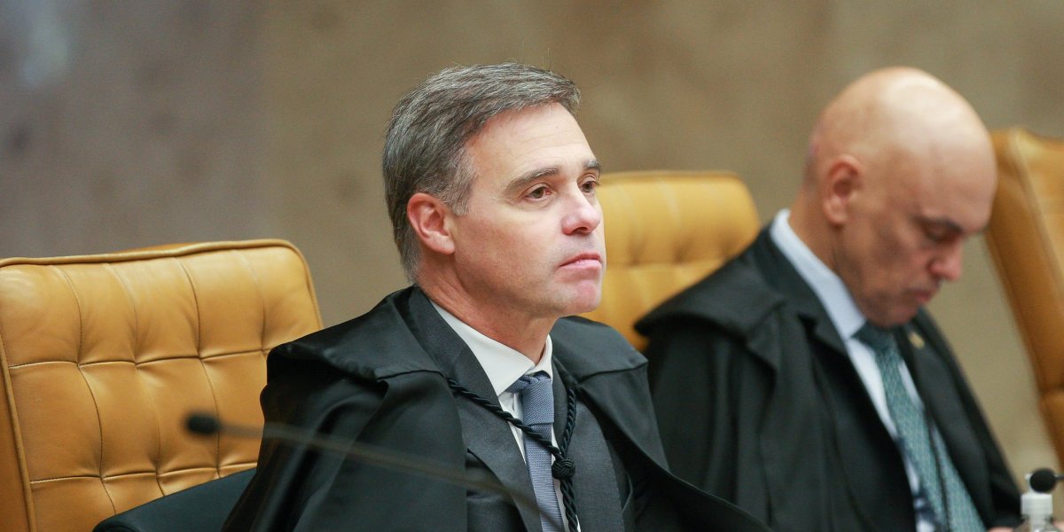 Voo com André Mendonça é cancelado após falha mecânica em Brasília