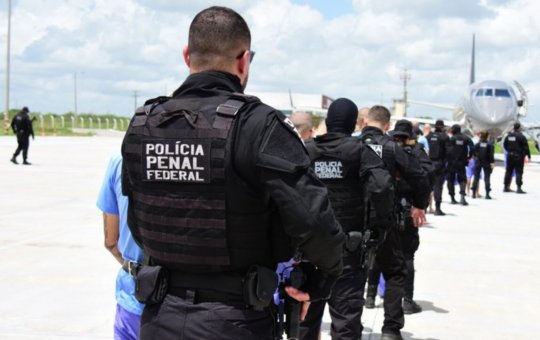 Força Penal Nacional chega a Salvador após crimes ordenados de dentro de presídios