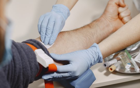 Testemunhas de Jeová atualizam regra sobre transfusão de sangue