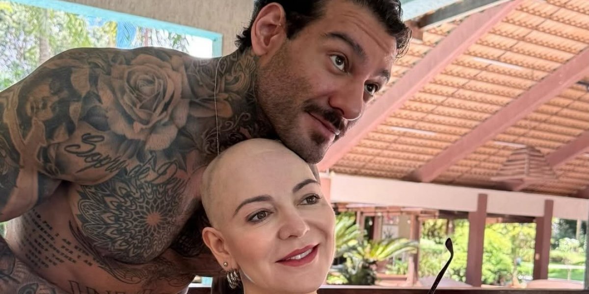 Lucas Lucco homenageia a mãe após diagnostico de alopecia