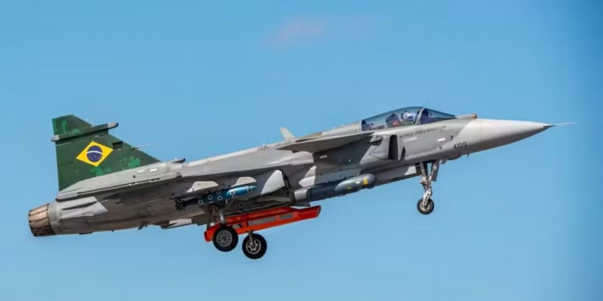 Brasil apresenta primeiro caça Gripen produzido no país e avança na indústria de defesa 