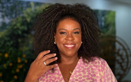 Cacau Protásio relata perda temporária de visão após uso de pomada capilar