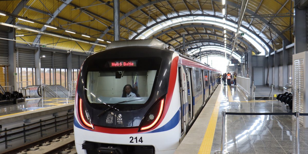 Problema no sistema de energia provoca atrasos na linha 2 do metrô de Salvador