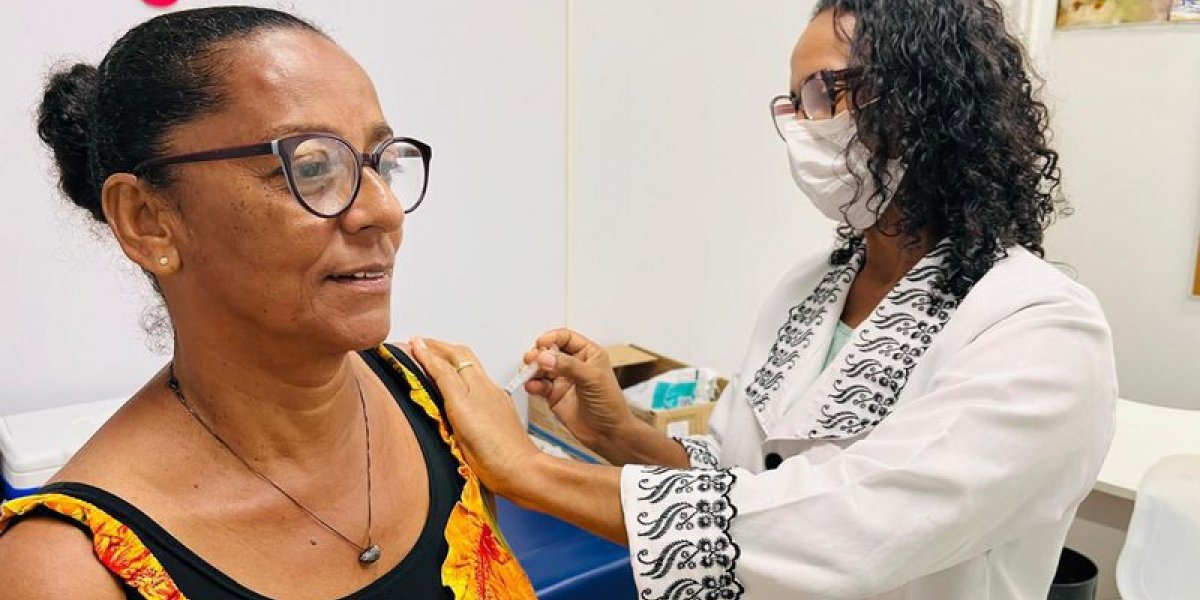 Dia D de vacinação contra a gripe é realizado em cidades da Bahia neste sábado (28)