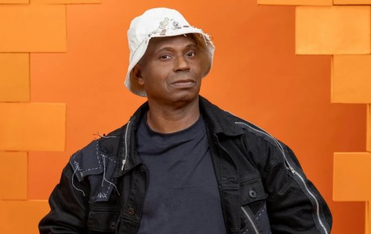 Agora ex-BBB, Edilson Capetinha chega a acordo parcial para pagamento de dívida milionária