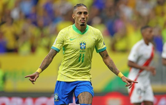 Raphinha sofre lesão e fica fora do amistoso entre Brasil e Croácia