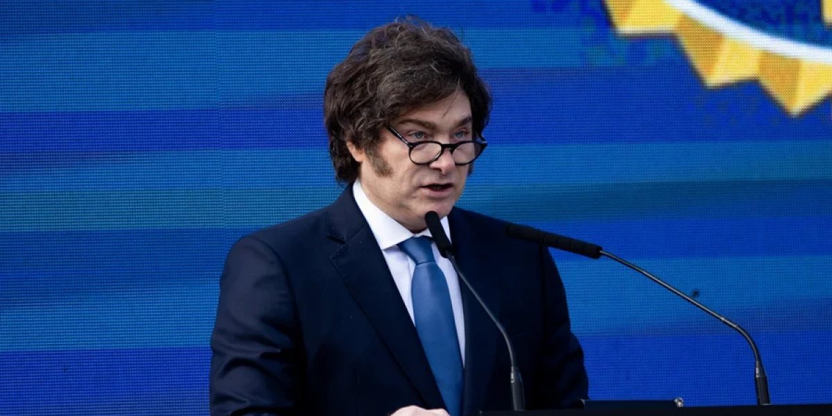 Justiça suspende parte da reforma trabalhista de Javier Milei e barra jornada de 12 horas