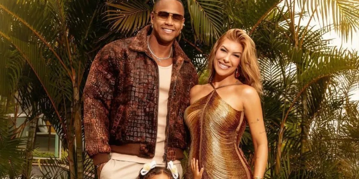 Léo Santana e Lore Improta revelam nome do segundo filho