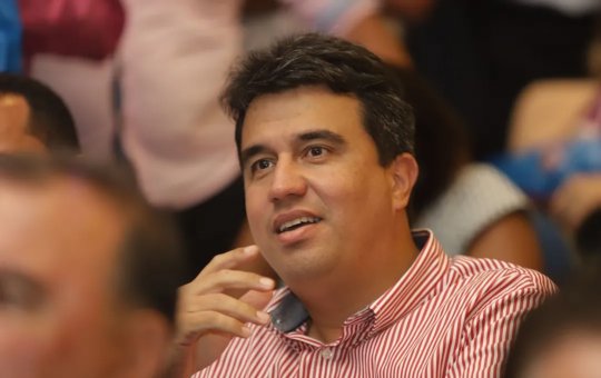 PF faz operação contra Adriano Lima, ex-prefeito de Serrinha, por suspeita de fraude