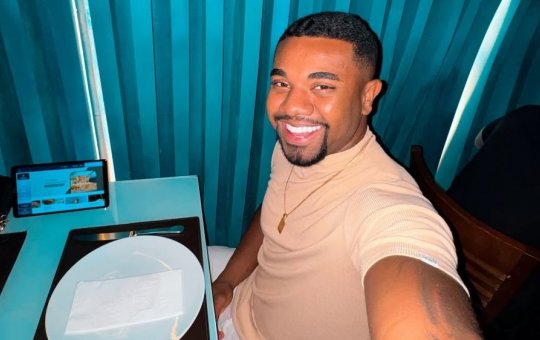 Davi Brito revela busca por relacionamento e afirma: "Quero namorar"