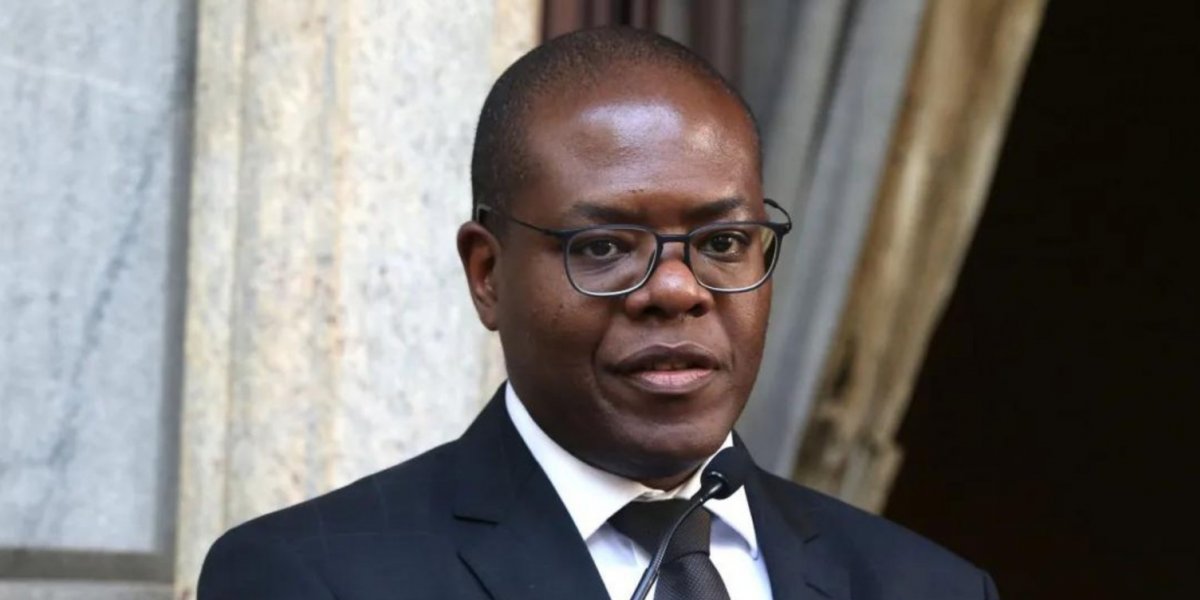 Silvio Almeida diz ser inocente e afirma ser vítima de racismo após período em silêncio