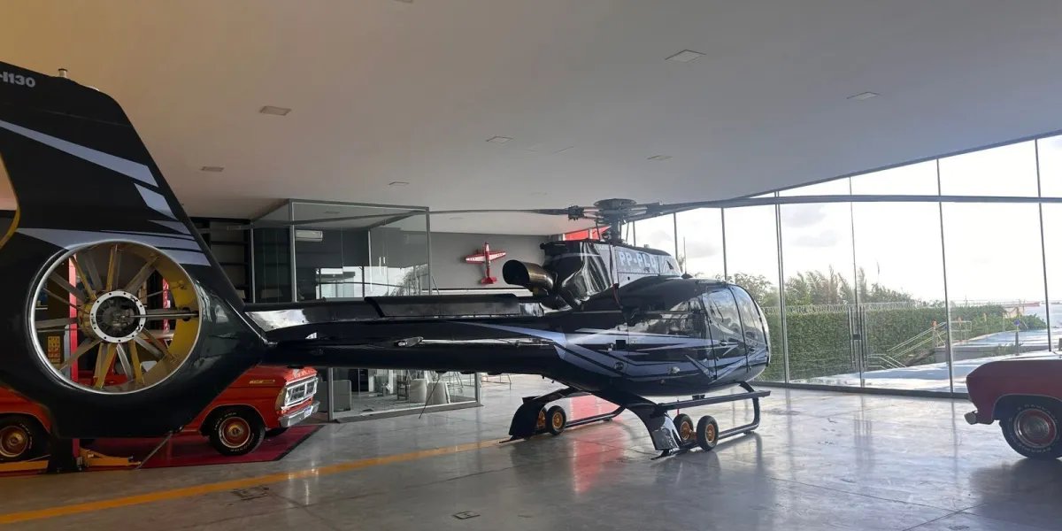 PF apreende helicóptero e 20 carros em operação sobre venda de sentenças