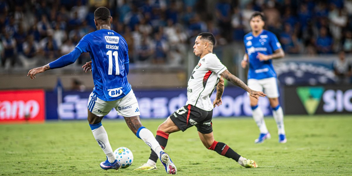 Vitória sofre três gols em seis minutos e perde para o Cruzeiro em Minas pelo Campeonato Brasileiro