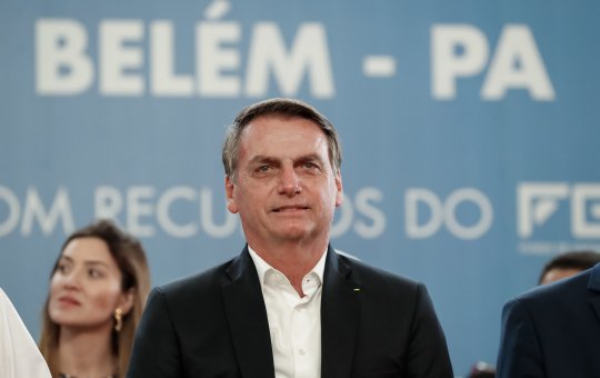 Bolsonaro pede ao STF para irmão de Michelle atuar como cuidador