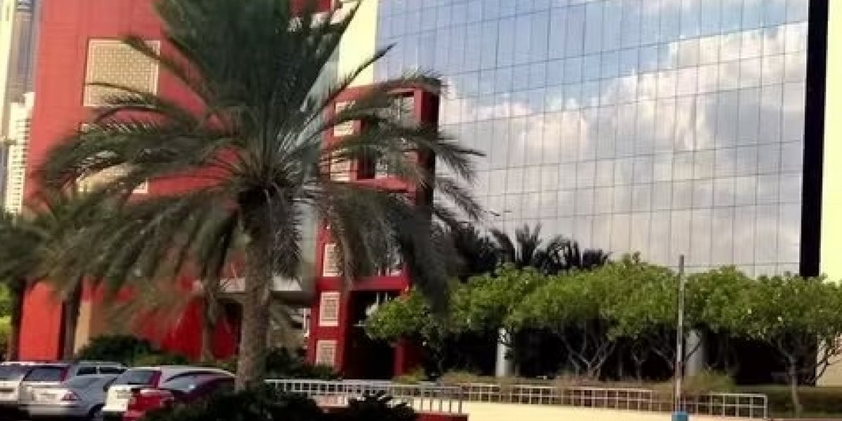 Irã afirma ter atacado sede de multinacional americana em Dubai