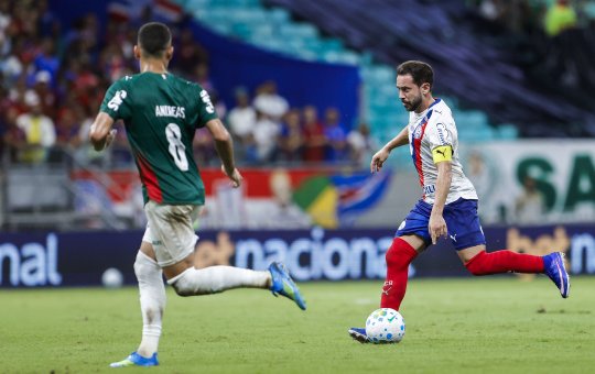 Com gol no finalzinho, Bahia perde do líder Palmeiras em jogo movimentado