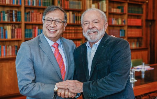 Gustavo Petro defende o Pix e pede ao Brasil que sistema seja implementado na Colômbia