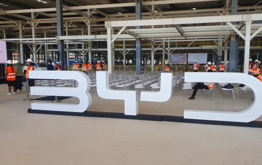 Justiça retira BYD de lista suja do trabalho escravo após decisão liminar