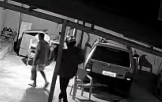 Suspeito no bar registrado nas câmeras de segurança