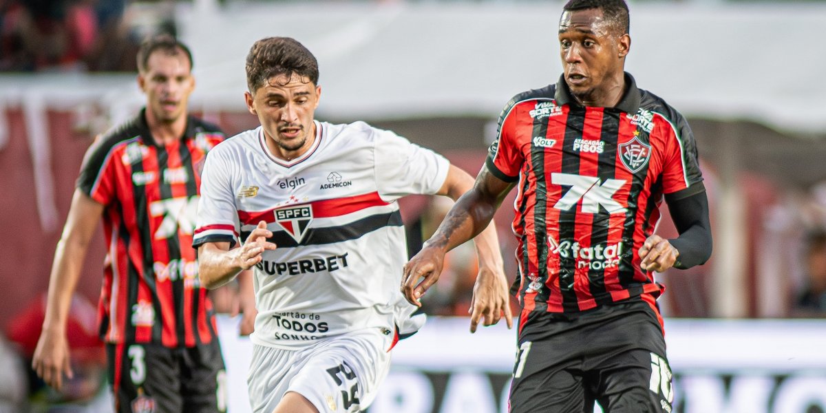 Vitória derrotou o São Paulo no último duelo por 1 x 0