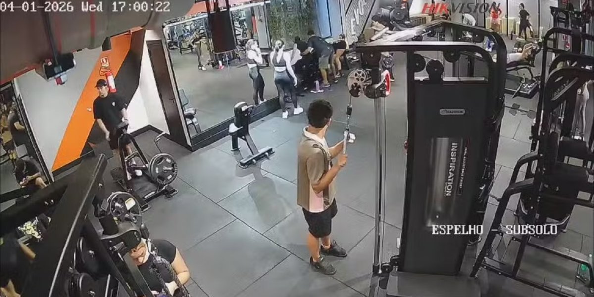 Jovem tem os dois joelhos fraturados após acidente com equipamento em academia no DF