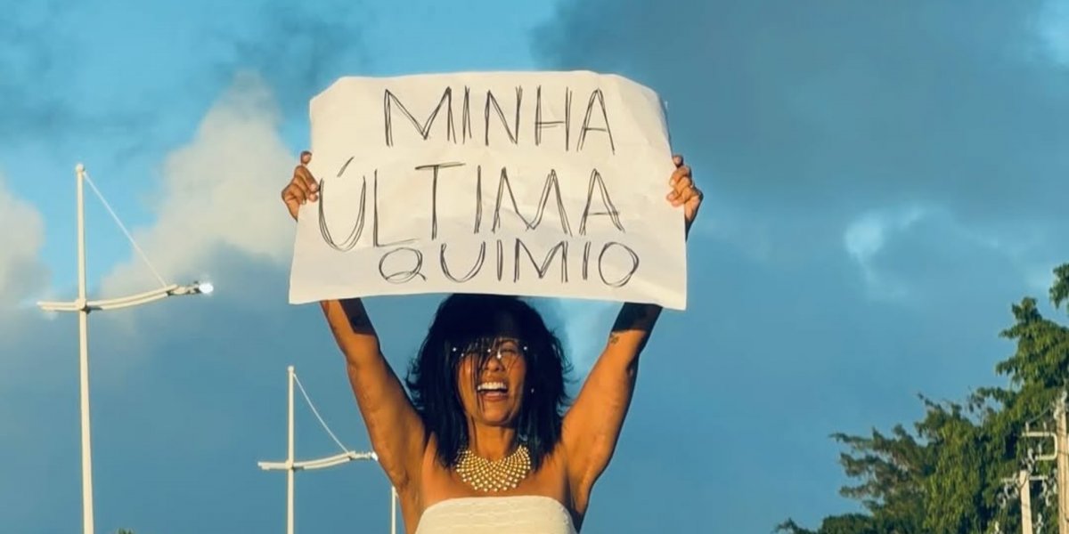 Mãe da influenciadora Sheuba termina tratamento contra câncer e celebra com carreata