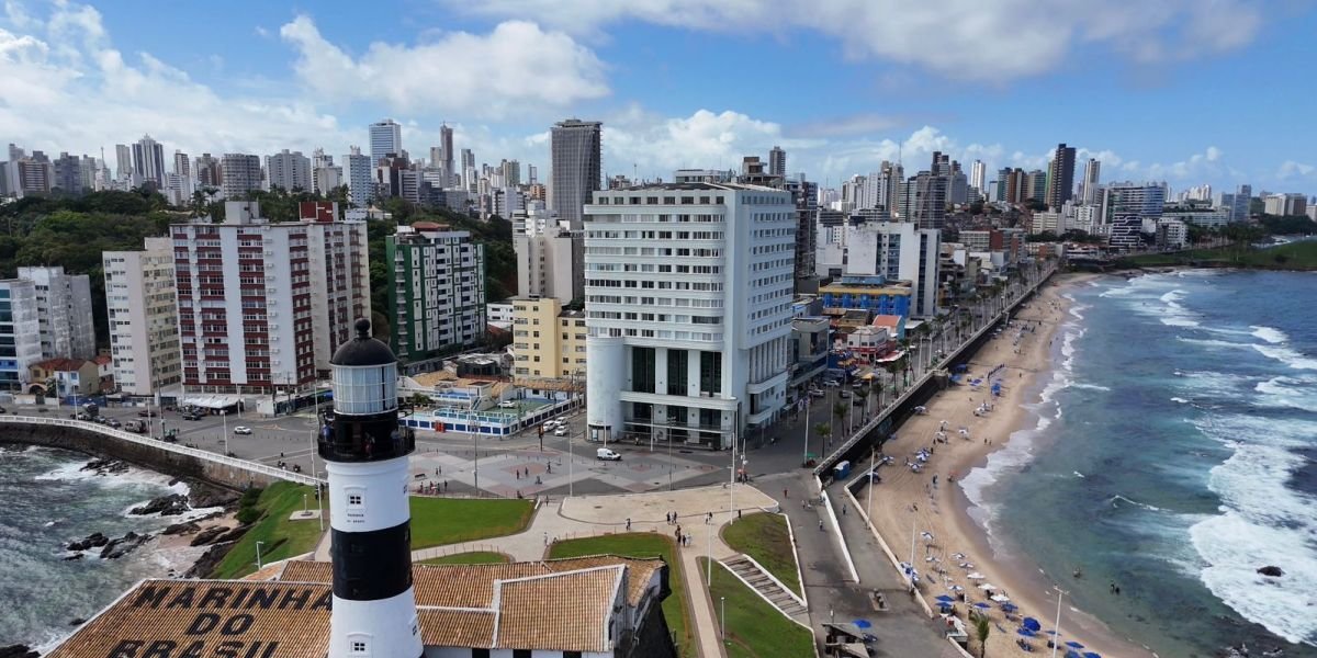 Vai sair em Salvador? Domingo terá chuva leve e alta chance de instabilidade, diz Inmet