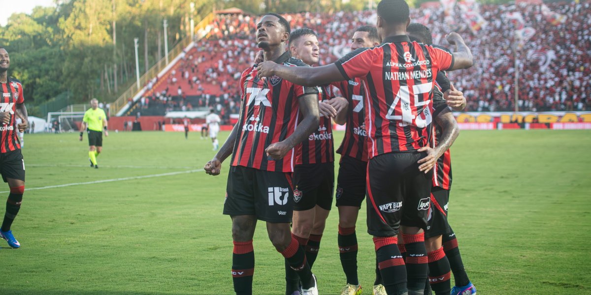 Leão sai com os 3 pontos em partida sólida contra o São Paulo