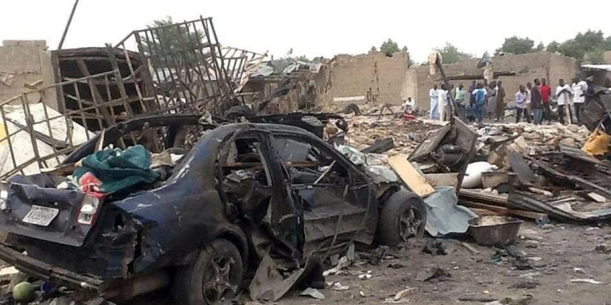 Ataque aéreo em mercado na Nigéria deixa ao menos 100 pessoas mortas