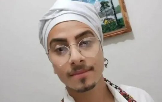 Pai de santo é morto a facadas após ter residência invadida no sudoeste da Bahia